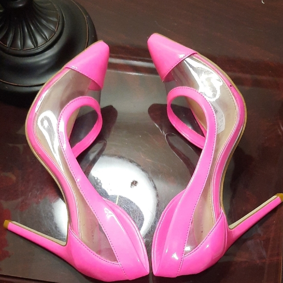 Gianni Bini Hot Pink Heels - Picture 3 of 14